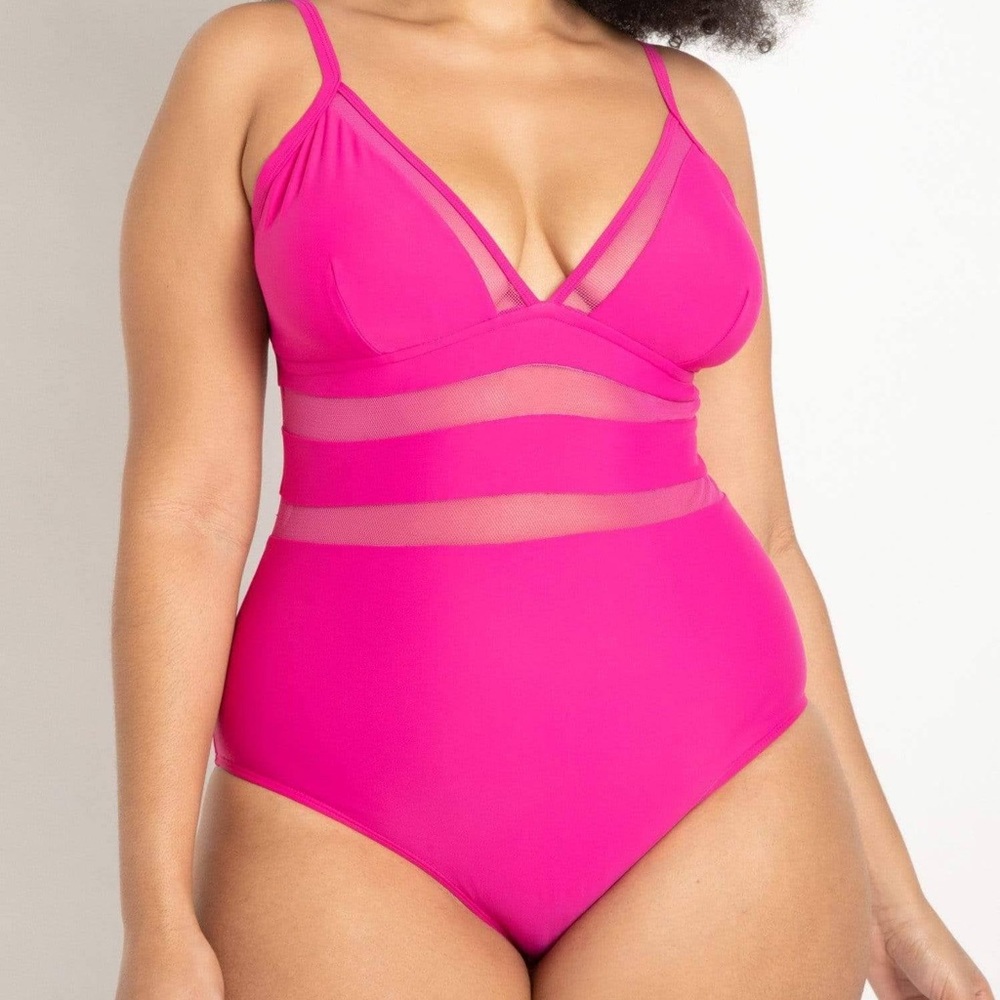 💕 ELOQUII Bright Pink Swimsuit 💕
